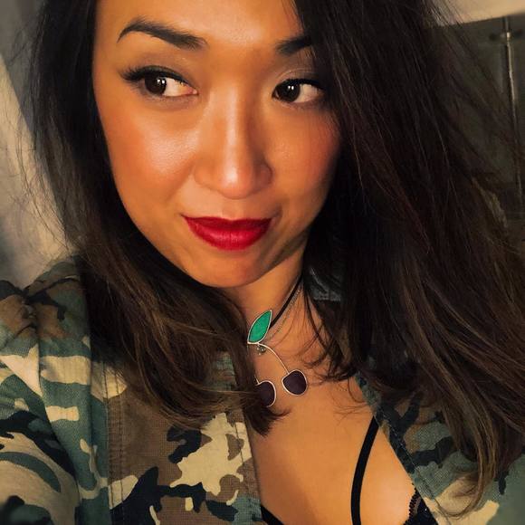 Meet your Posher, May - Picture 1 of 1